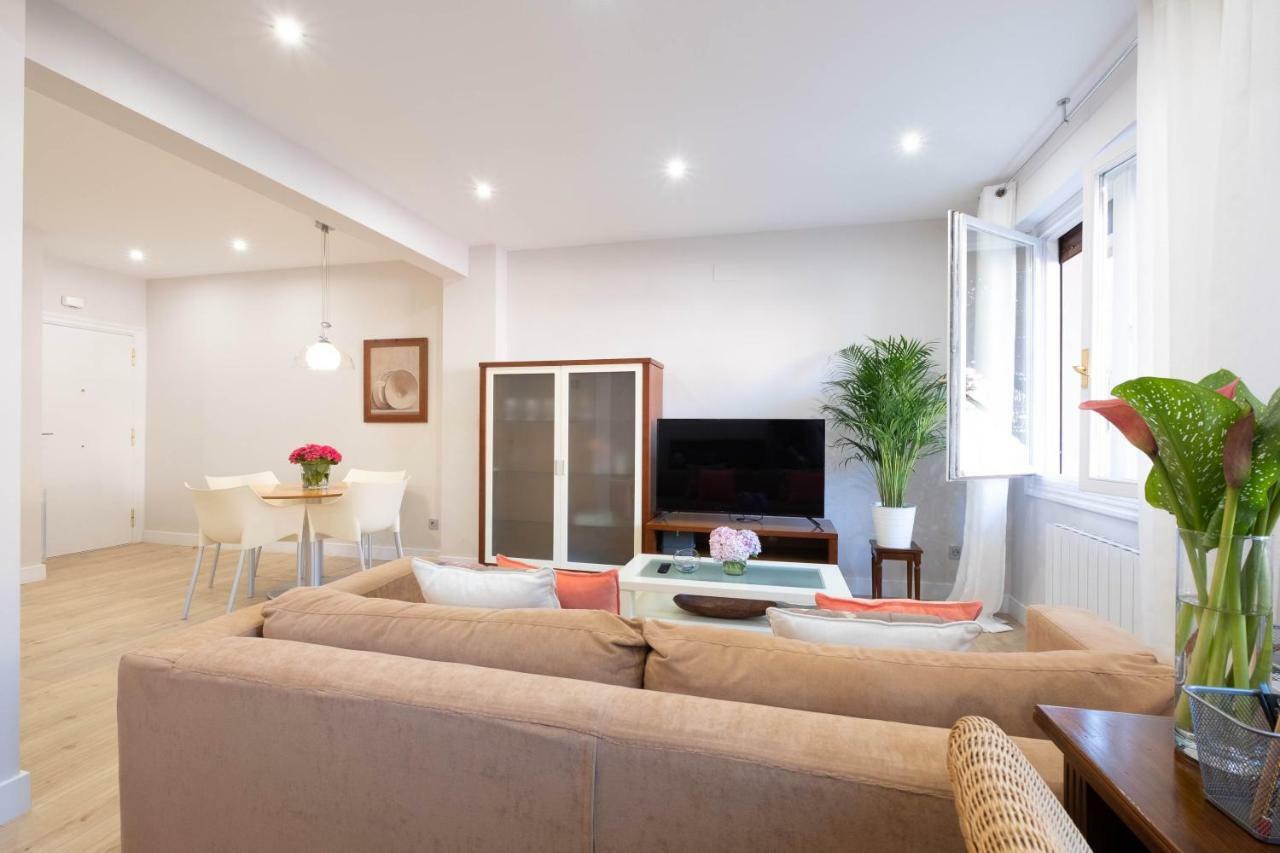 Apartamento Tiboli Con Parking Gratuito Билбао Екстериор снимка