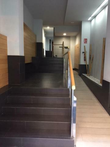 Apartamento Tiboli Con Parking Gratuito Билбао Екстериор снимка